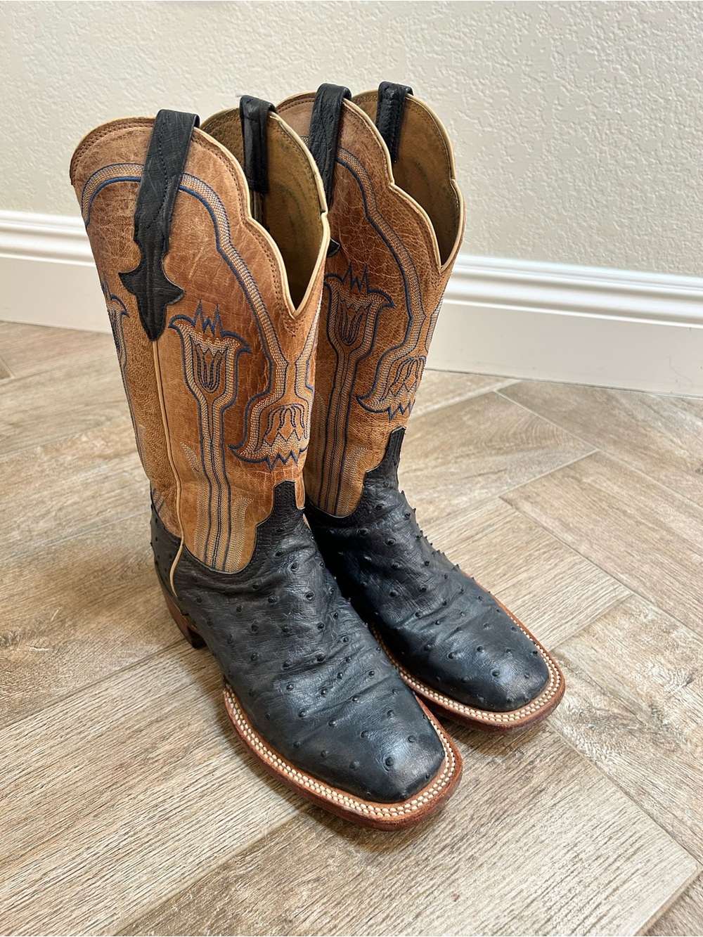 Womens Lucchese Navy Ostrich Boot